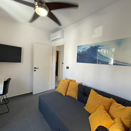 Valkane Beach Apartments พูลา ภายนอก รูปภาพ