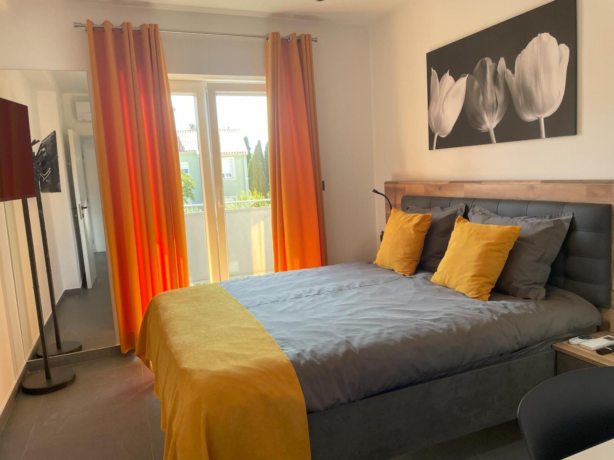 Valkane Beach Apartments พูลา ภายนอก รูปภาพ