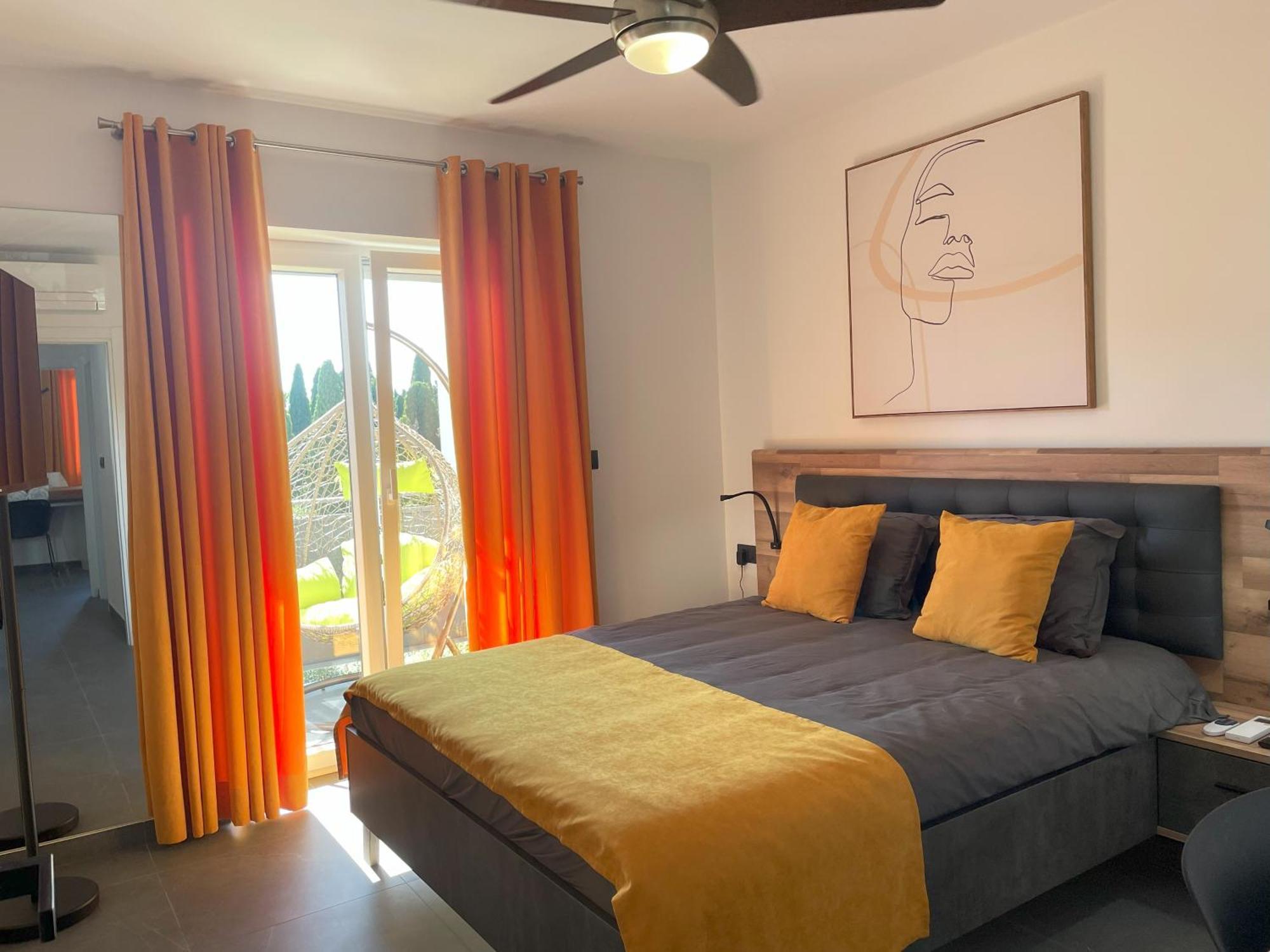 Valkane Beach Apartments พูลา ภายนอก รูปภาพ
