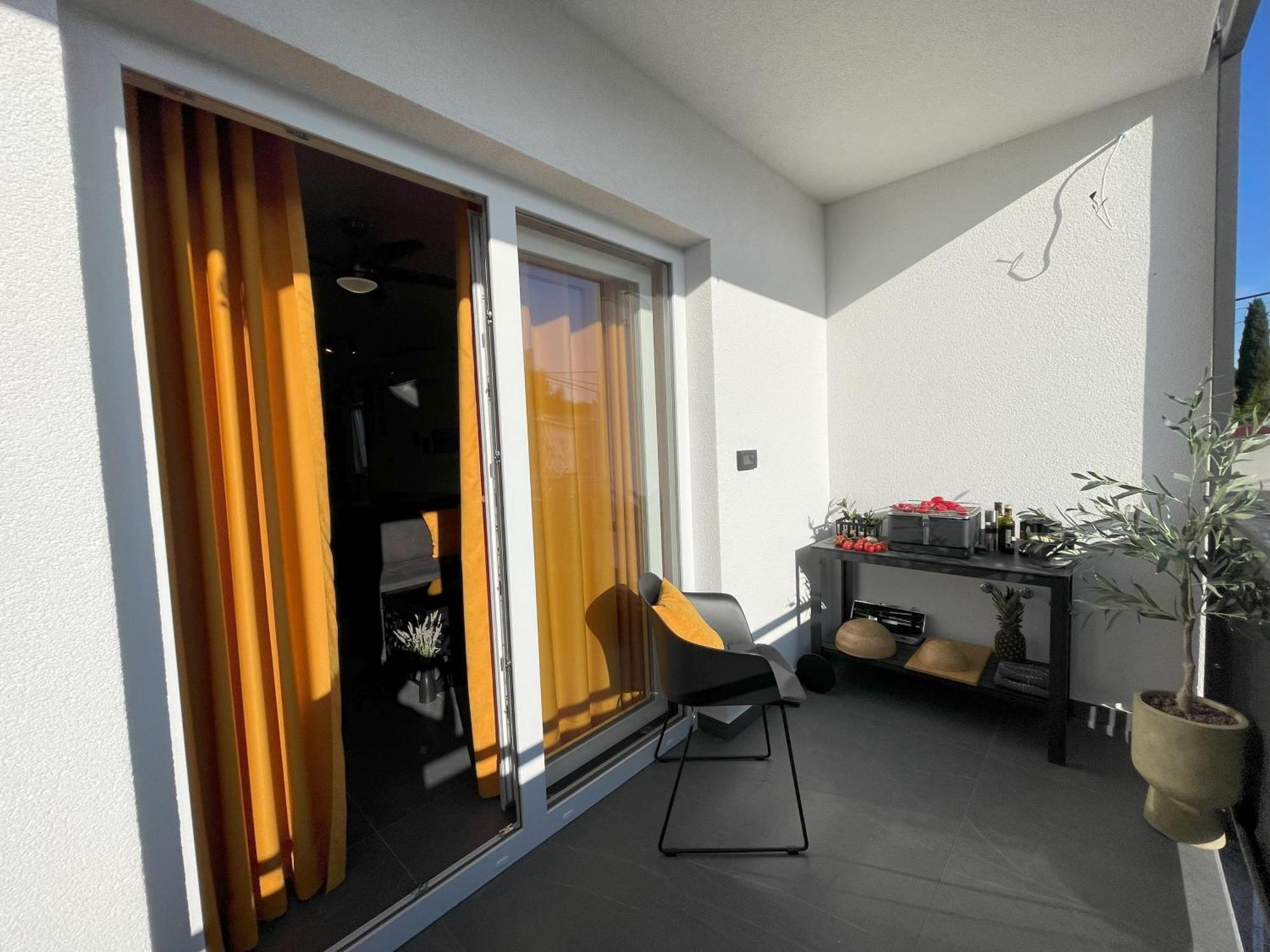 Valkane Beach Apartments พูลา ภายนอก รูปภาพ