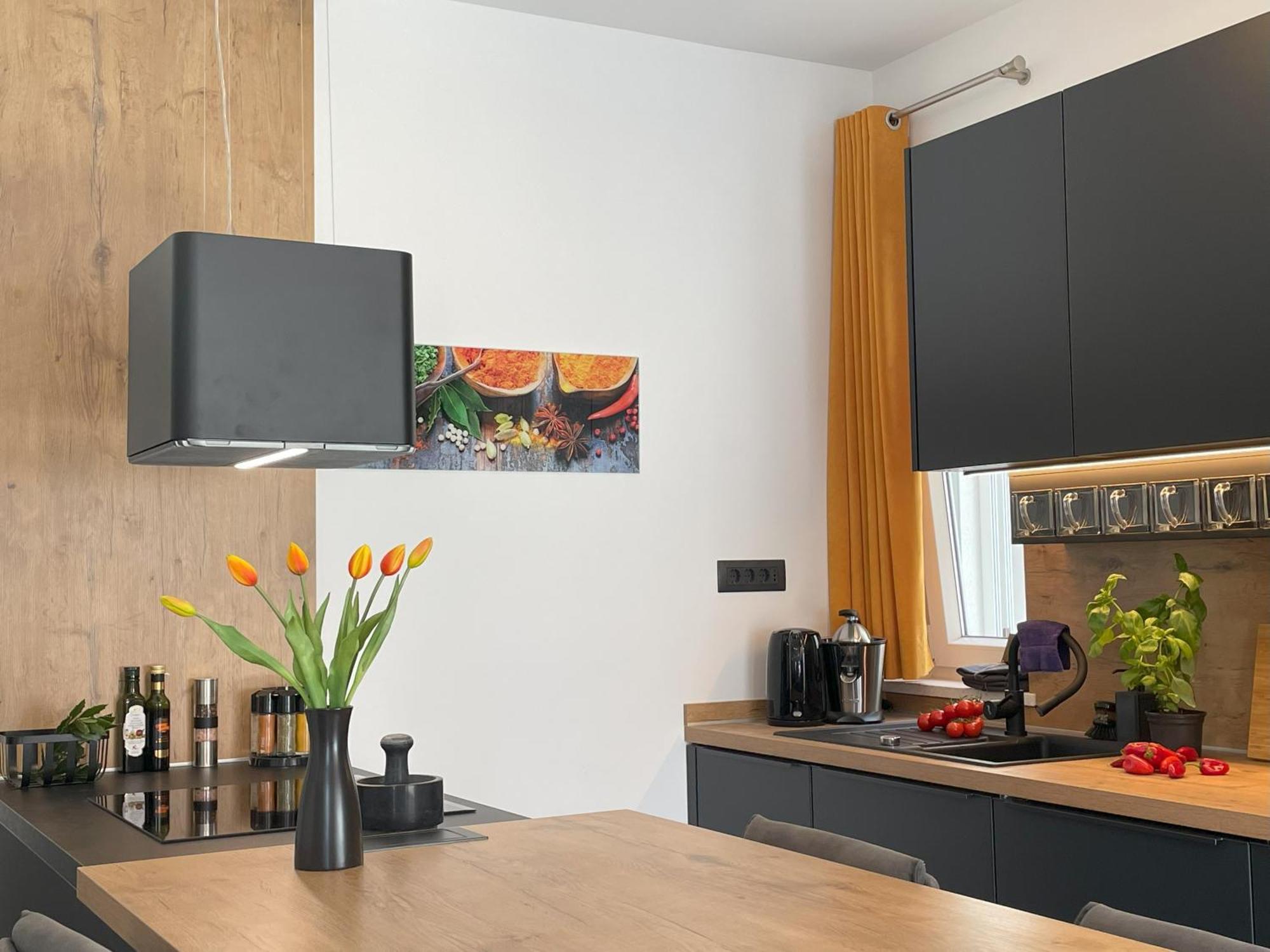 Valkane Beach Apartments พูลา ภายนอก รูปภาพ