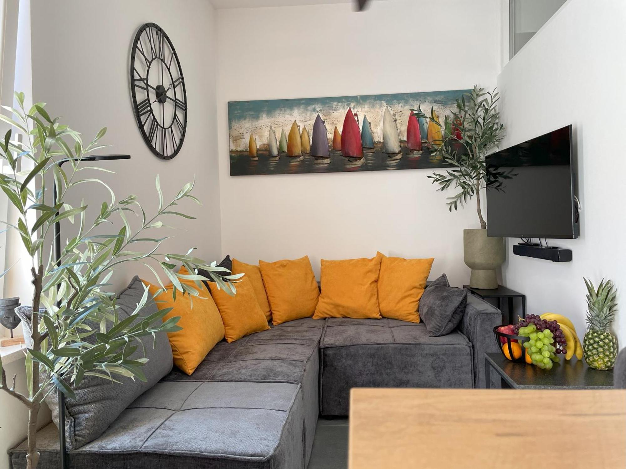 Valkane Beach Apartments พูลา ภายนอก รูปภาพ